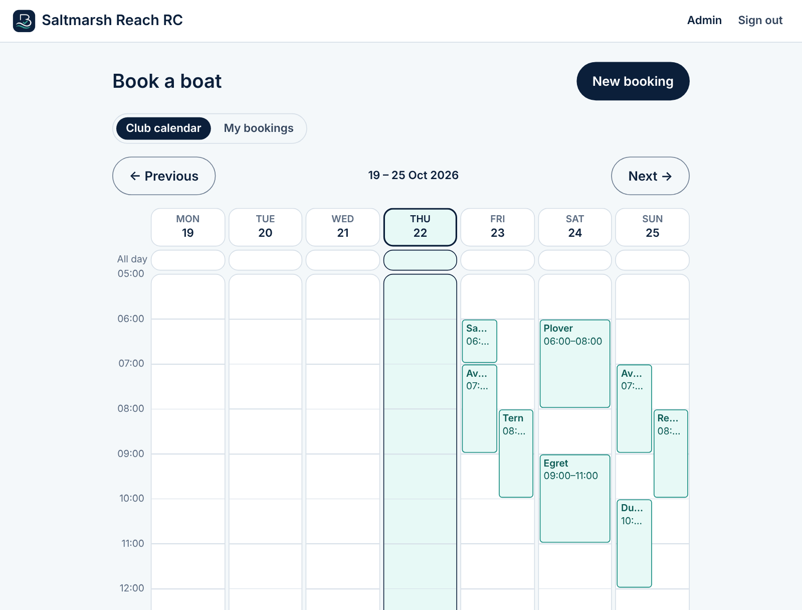 BoatLog screenshot with example club data: Plan the regatta weekend: book the boats each crew will race.